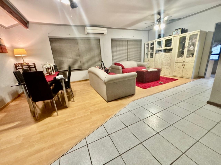 3 Bedroom Property for Sale in Mabille Park Western Cape